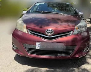 Toyota Yaris 2011 Red