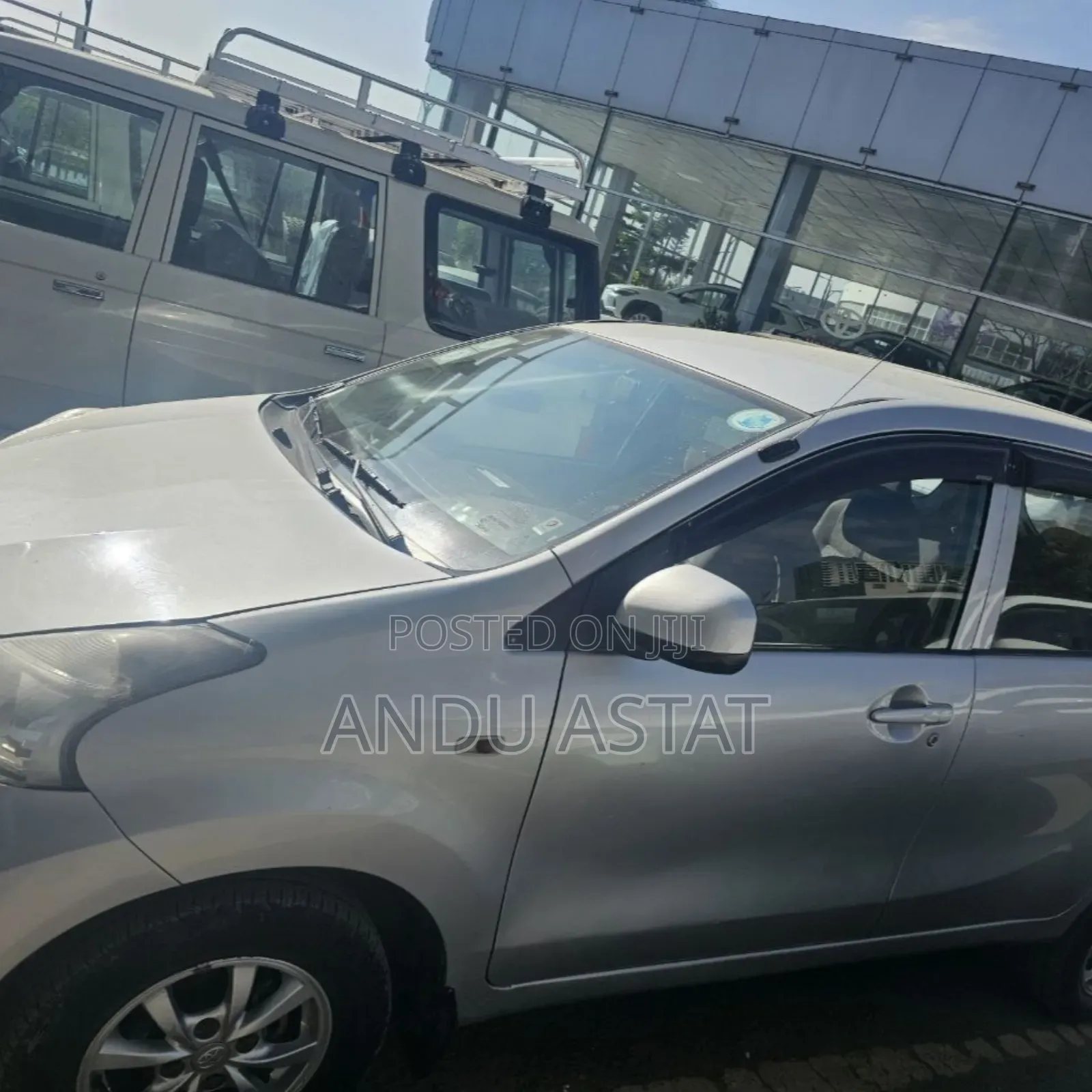 Toyota Avanza 2013 Orange