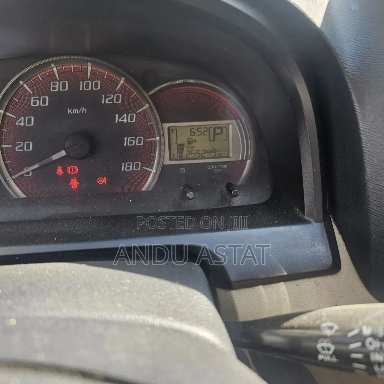 Toyota Avanza 2013 Orange
