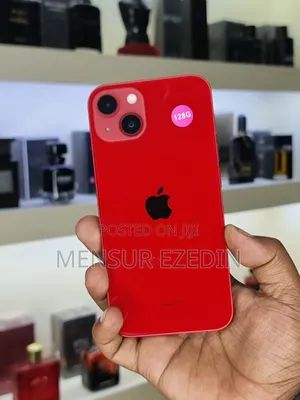 Apple iPhone 13 128 GB Red