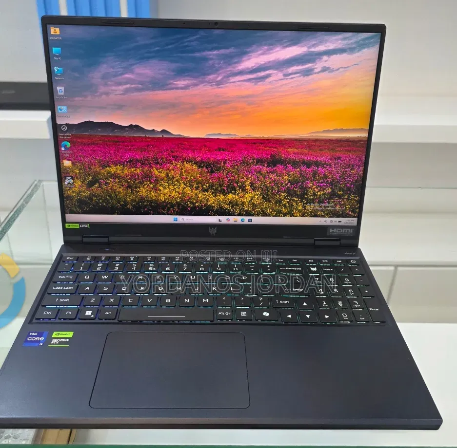 New Laptop Acer Predator Helios 300 16GB Intel Core i9 SSD 1T