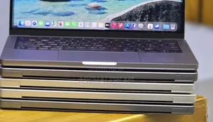 New Laptop Apple MacBook Pro 2021 M1 16GB Apple M1 Pro SSD 512GB