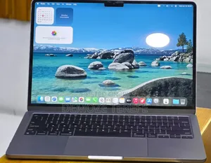 New Laptop Apple MacBook Air 2022 M2 8GB Apple M2 SSD 256GB