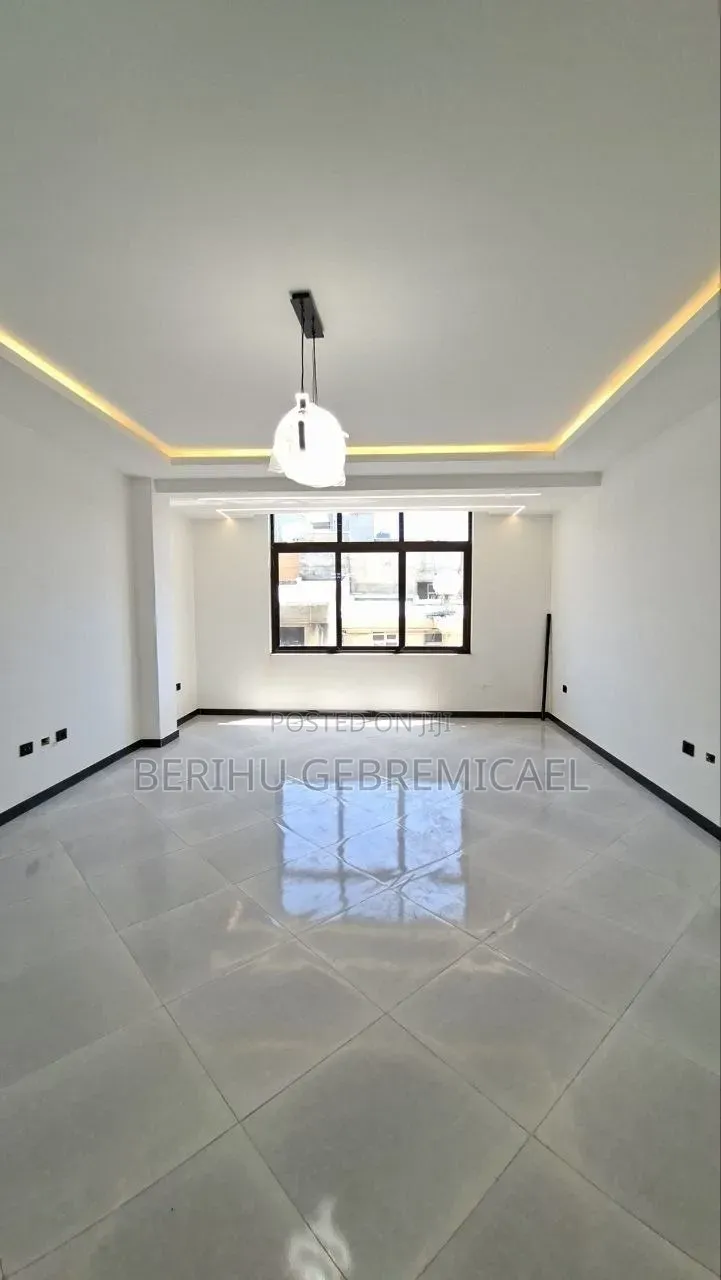 2bdrm Apartment in ኣዲሱ ገበያ, Gullele for rent