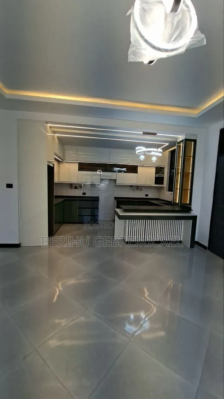 2bdrm Apartment in ኣዲሱ ገበያ, Gullele for rent