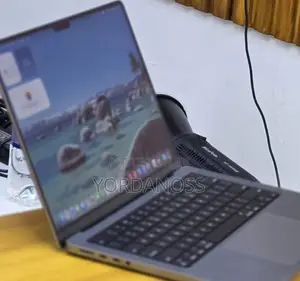 New Laptop Apple MacBook Pro 2021 M1 16GB Apple M1 Pro SSD 1T