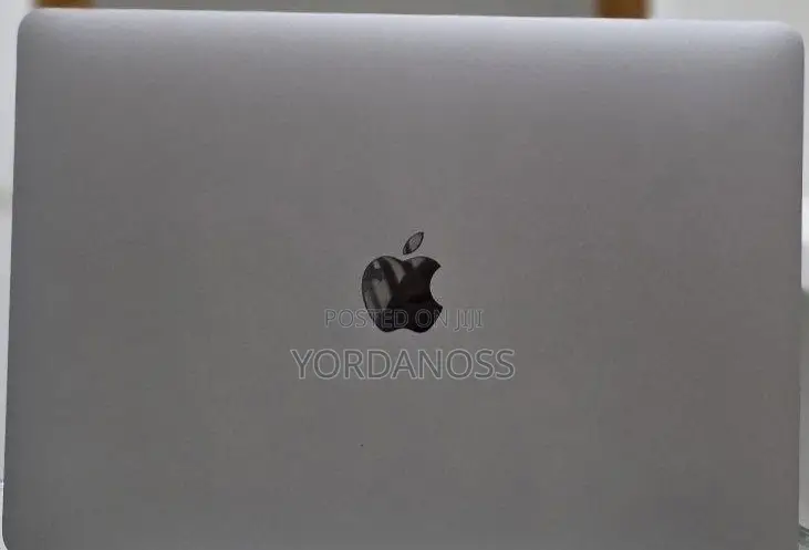 New Laptop Apple MacBook Air 2020 M1 8GB Apple M1 SSD 256GB