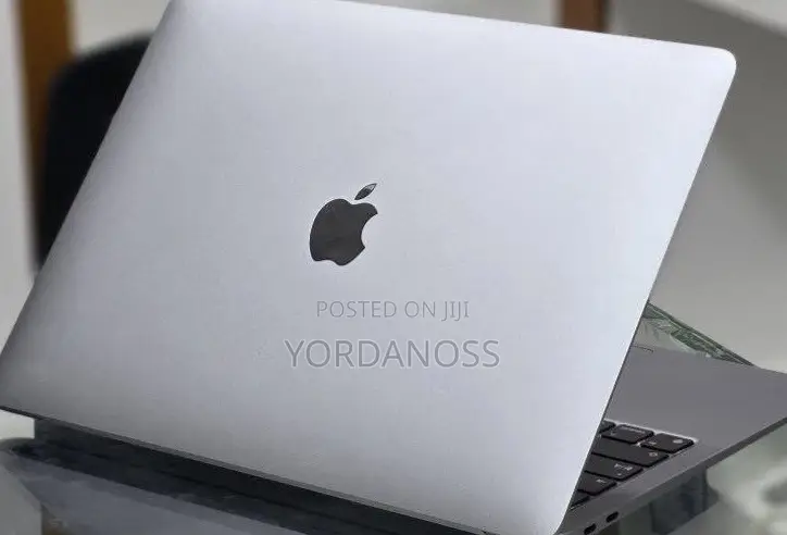 New Laptop Apple MacBook Air 2020 M1 8GB Apple M1 SSD 256GB