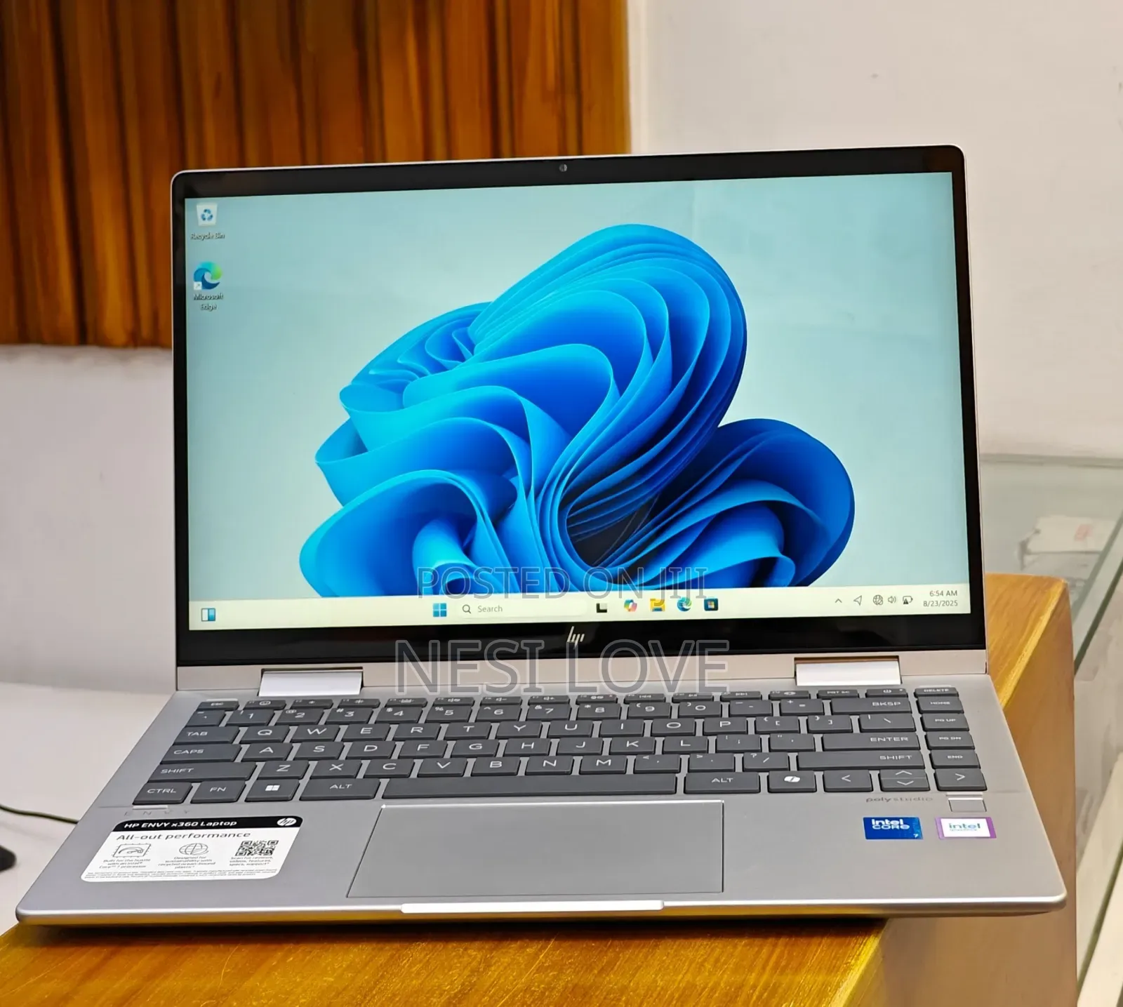 New Laptop HP Envy x360 16GB Intel Core 7 SSD 1T