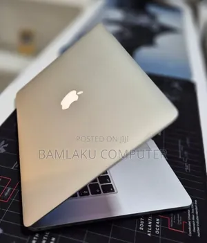 New Laptop Apple MacBook Pro 2015 16GB Intel Core i7 SSD 256GB