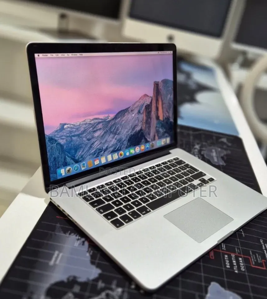 New Laptop Apple MacBook Pro 2015 16GB Intel Core i7 SSD 256GB