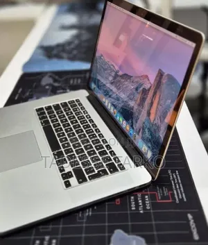 New Laptop Apple MacBook Pro 2015 16GB Intel Core i7 SSD 256GB