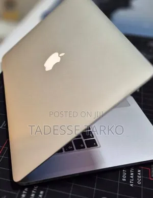 New Laptop Apple MacBook Pro 2015 16GB Intel Core i7 SSD 256GB