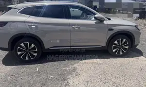 New BYD Song Plus 2025 Silver