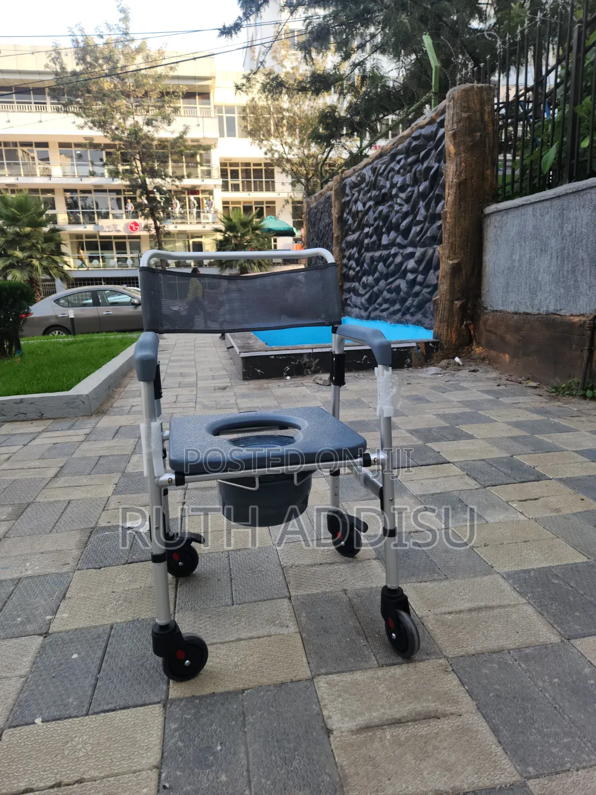 Active Sports Wheelchair Features a Lightweight Aluminum Frame