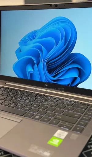 New Laptop HP ZBook 15 32GB Intel Core i7 SSD 512GB