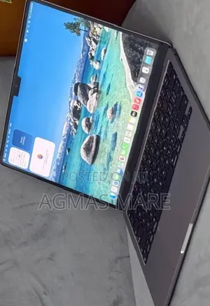 New Laptop Apple MacBook Air 2022 M2 8GB Apple M2 SSD 256GB