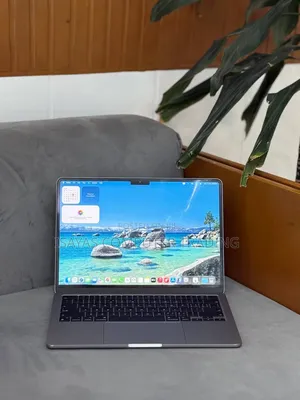 New Laptop Apple MacBook Air 2022 M2 8GB Apple M2 SSD 256GB