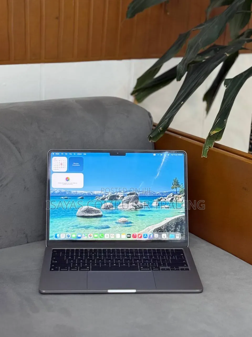 New Laptop Apple MacBook Air 2022 M2 8GB Apple M2 SSD 256GB