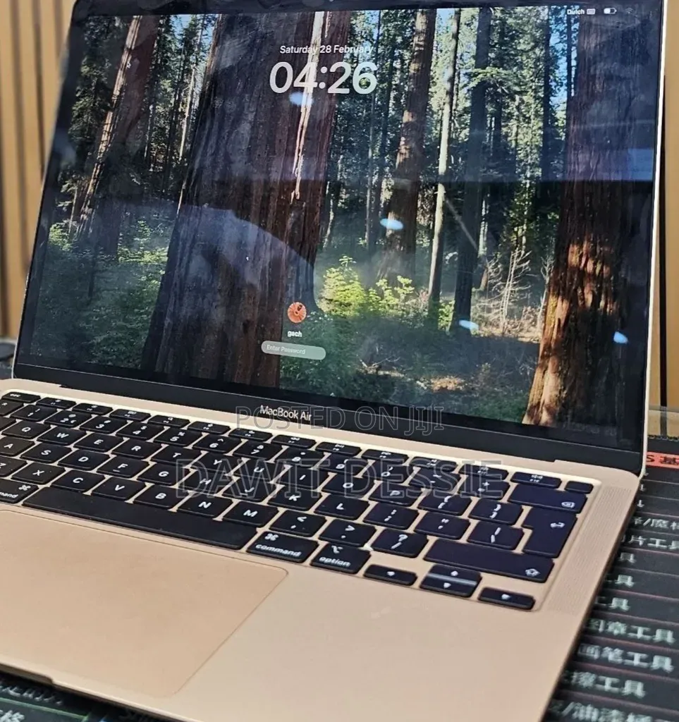 New Laptop Apple MacBook Air 2020 M1 8GB Apple M1 SSD 256GB