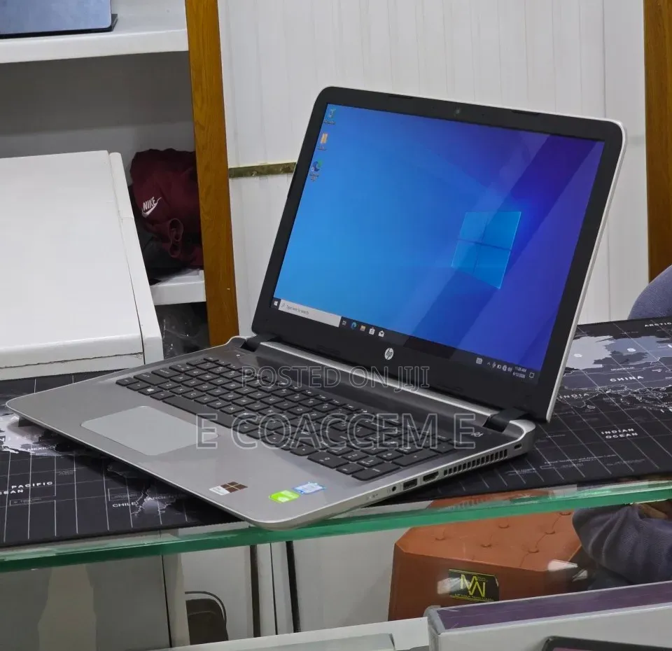 New Laptop HP Pavilion 15 8GB Intel Core i5 HDD 1T