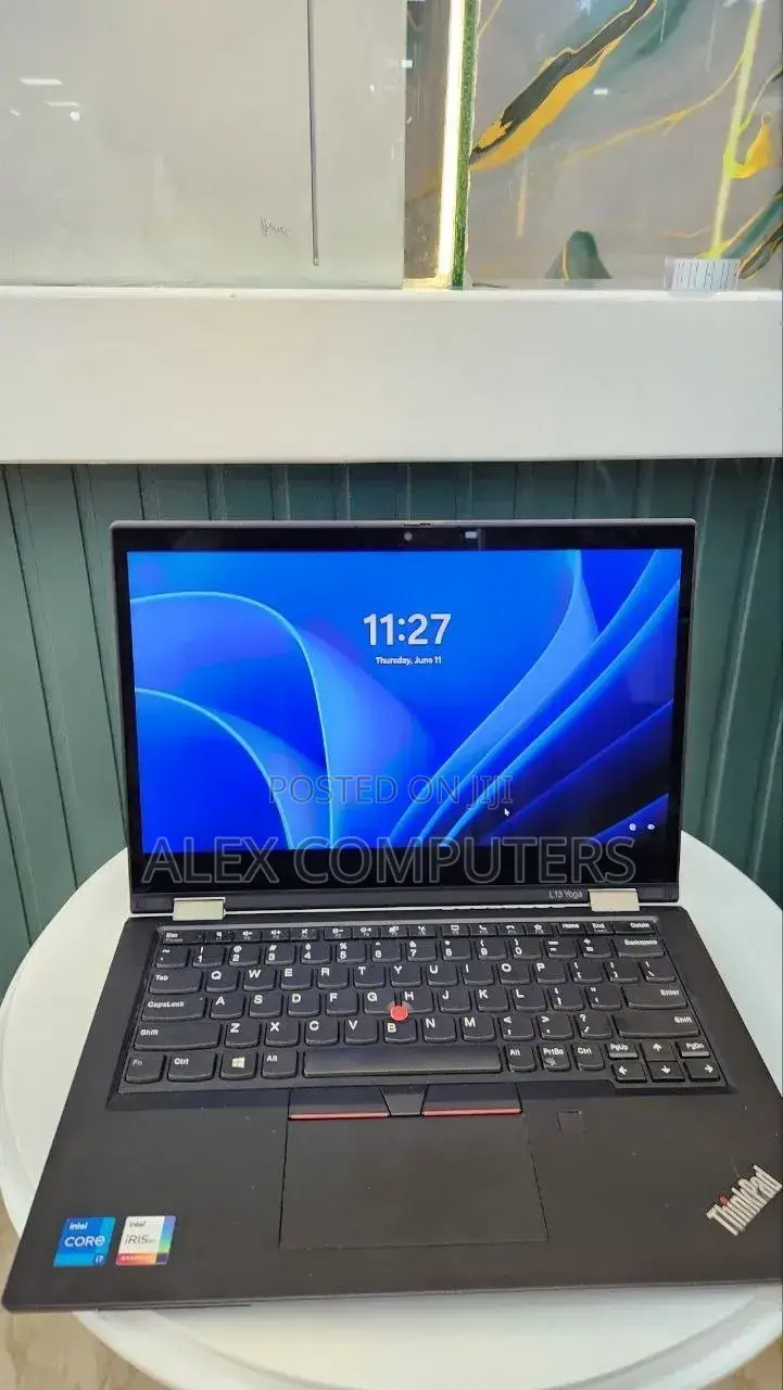 New Laptop Lenovo IdeaPad Yoga 13 16GB Intel Core i7 SSD 512GB