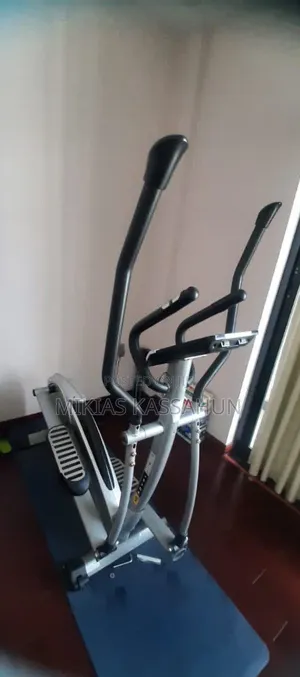 Cross Trianer