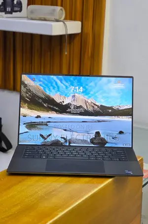 New Laptop Dell Inspiron 15 16GB Intel Core i7 SSD 1T