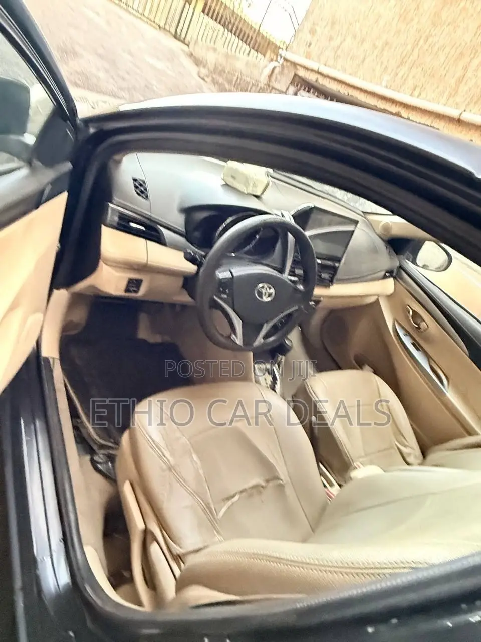 Toyota Yaris 2015 Black