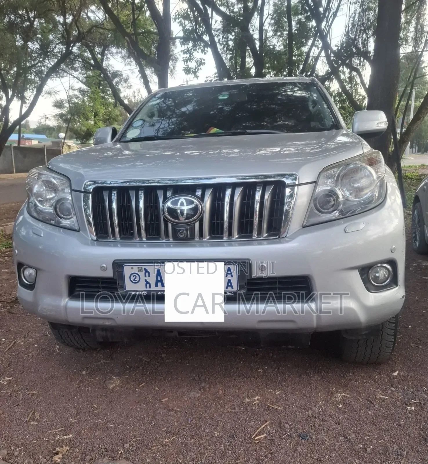 Toyota Land Cruiser Prado 2012 Gray
