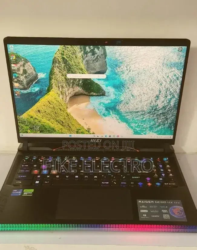 New Laptop MSI Raider GE68HX 13VI-202US 32GB Intel Core i9 SSD 1T