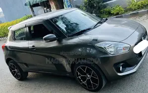 Suzuki Swift 2022 Gray