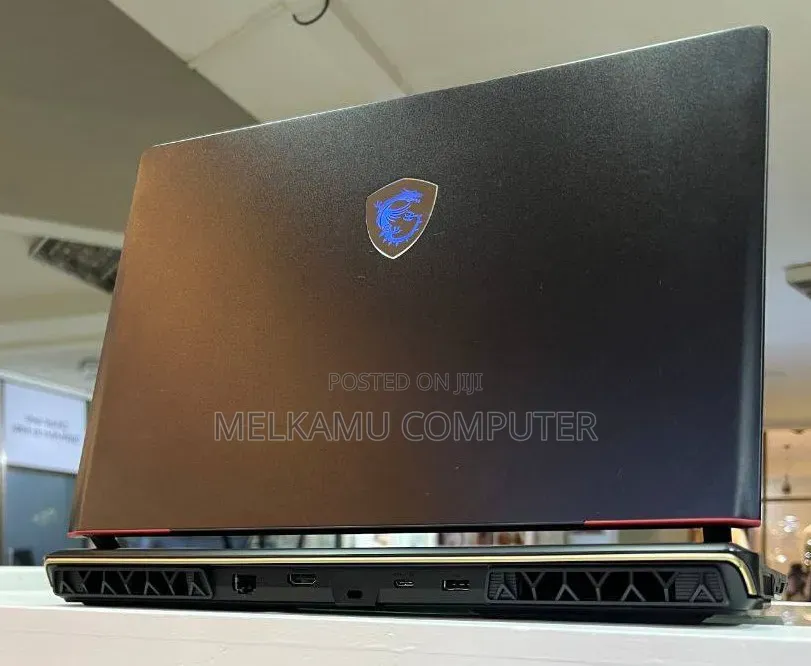 New Laptop MSI GE66 Raider 32GB Intel Core i9 SSD 1T
