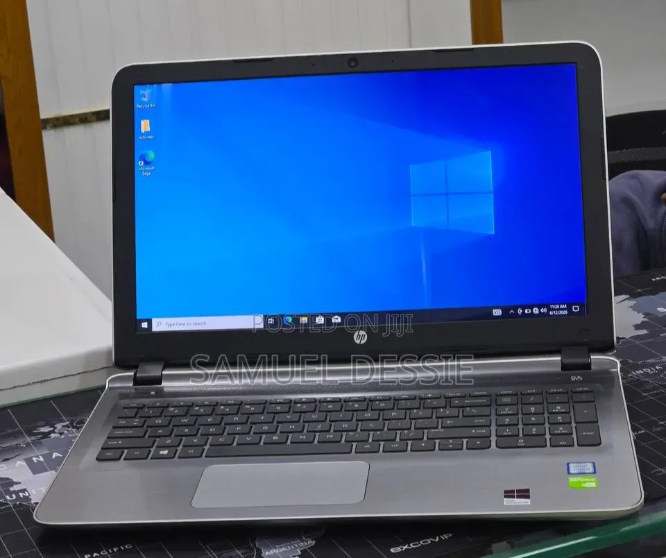 New Laptop HP Pavilion 15 8GB Intel Core i5 HDD 1T