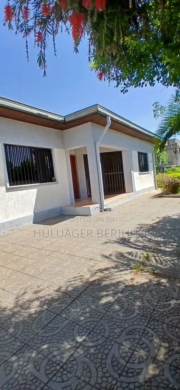 Furnished 4bdrm Villa in Akaky Kaliti for sale