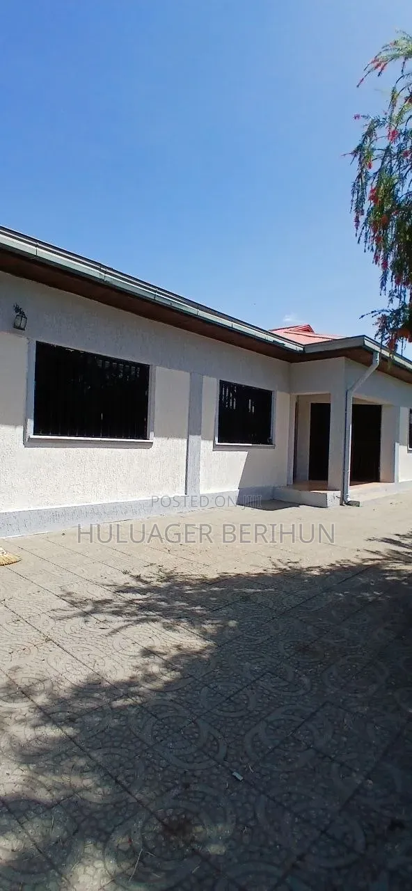 Furnished 4bdrm Villa in Akaky Kaliti for sale