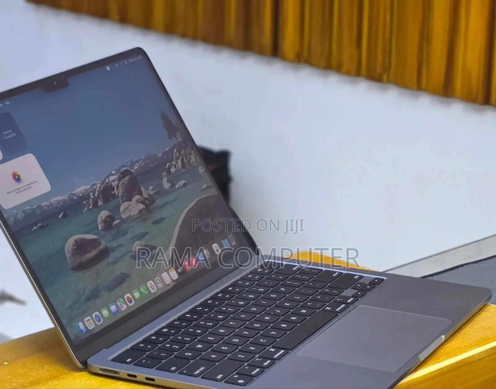 New Laptop Apple MacBook Air 2022 M2 8GB Apple M2 SSD 512GB