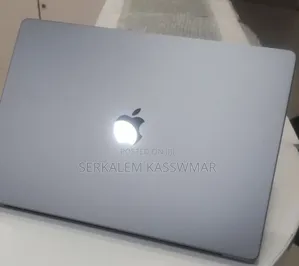 New Laptop Apple MacBook Pro 32GB Apple M1 SSD 1T