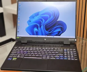 New Laptop Acer Predator Helios 300 16GB Intel Core i9 SSD 1T