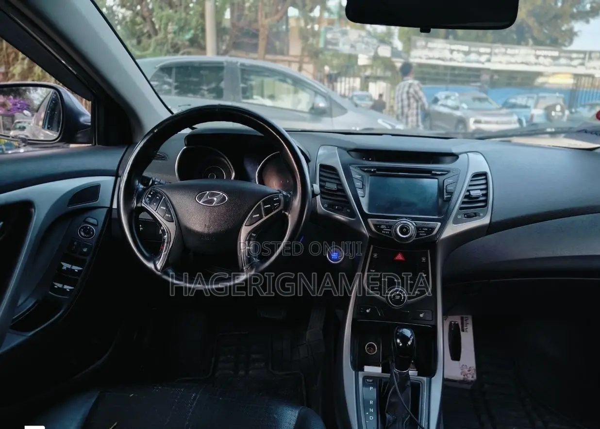 Hyundai Avante 2017 Silver