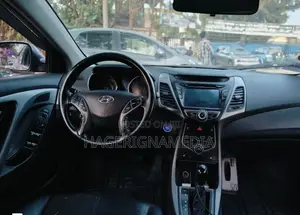Hyundai Avante 2017 Silver