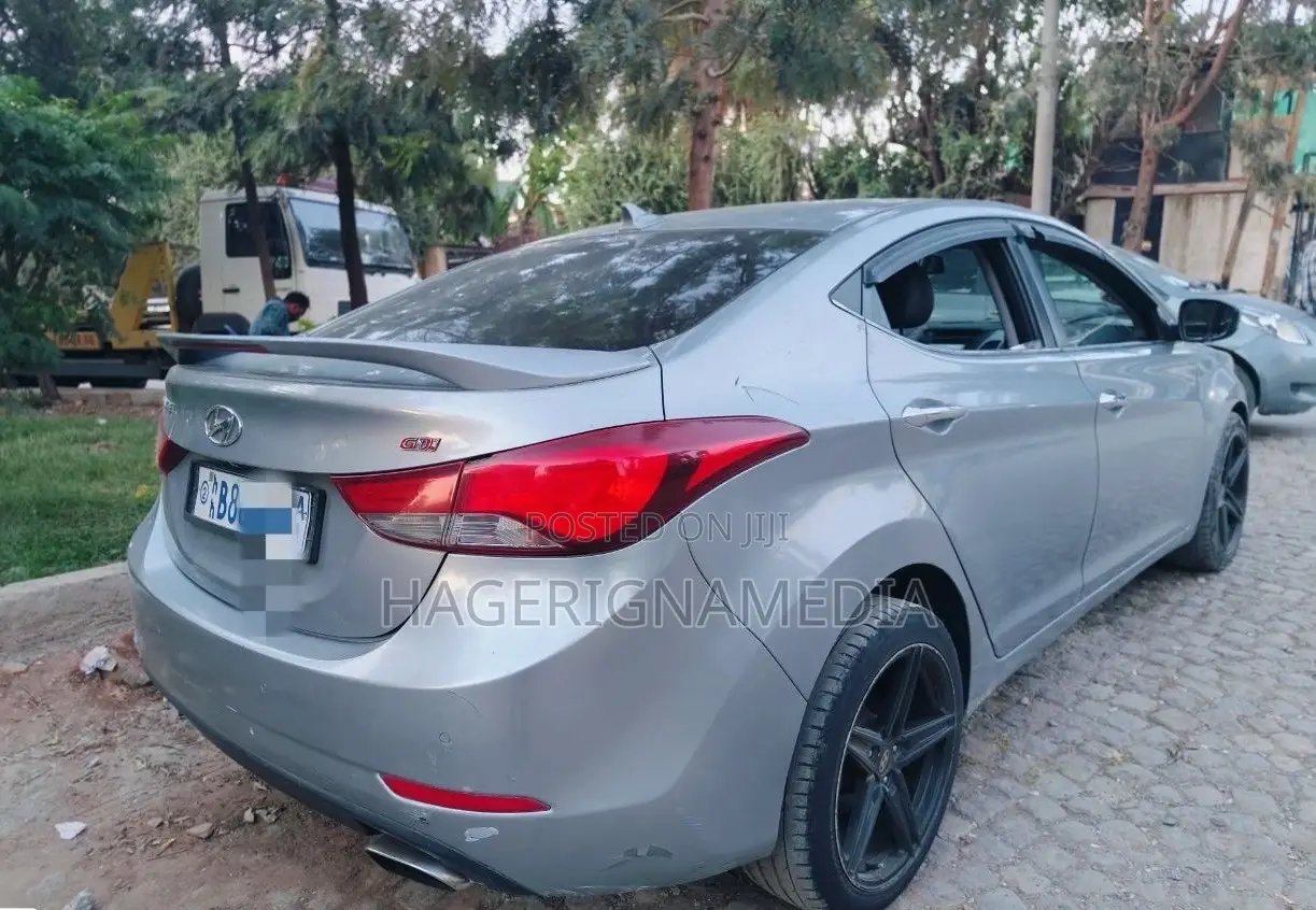 Hyundai Avante 2017 Silver