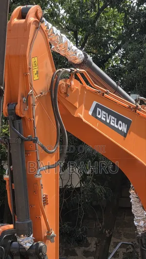Develon With 35 Million (1 ፍሬ የቀረ)