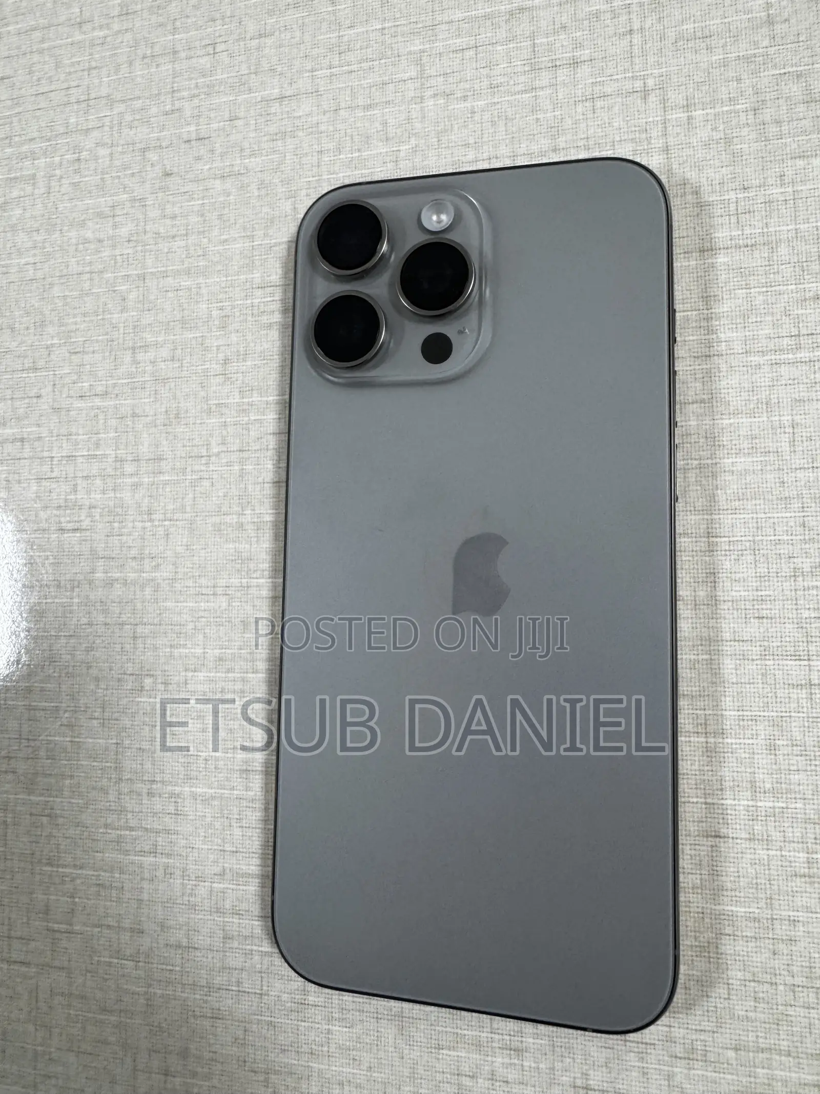 New Apple iPhone 16 Pro Max 256 GB Silver