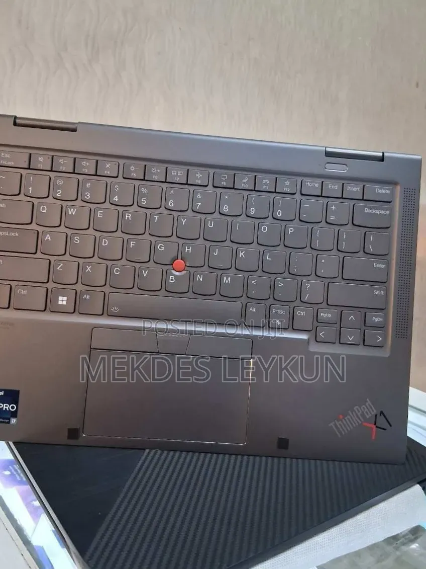 New Laptop Lenovo ThinkPad X1 Yoga 16GB Intel Core i7 SSD 512GB
