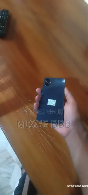 Samsung Galaxy A06 64 GB Black