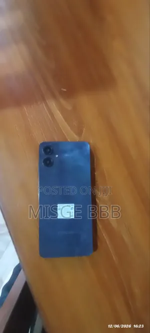 Samsung Galaxy A06 64 GB Black