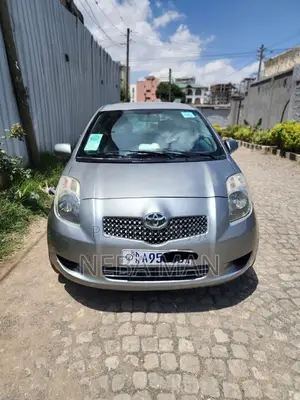 Toyota Yaris 2007 Gray