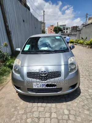 Toyota Yaris 2007 Gray