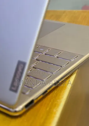 New Laptop Lenovo Yoga 9i 16GB Intel Core i7 SSD 512GB